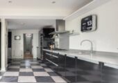 Single Charming Room near  Canary Wharf  Available