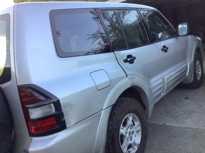 2002 Mitsubishi pajero