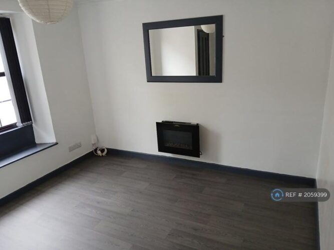 2 bedroom house in Bath Hill, Keynsham, Bristol, BS31 (2 bed) (#2059399)