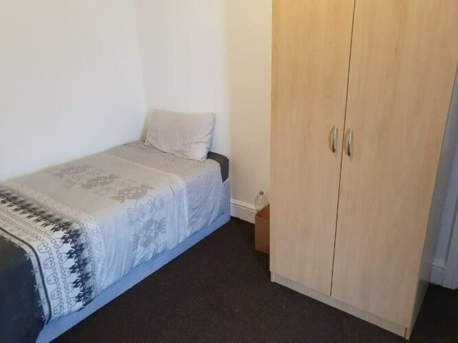 SINGLE ROOM in BACCHUS ROAD B18ALL DSS ACCEPTEDSEE DESCRIPTION