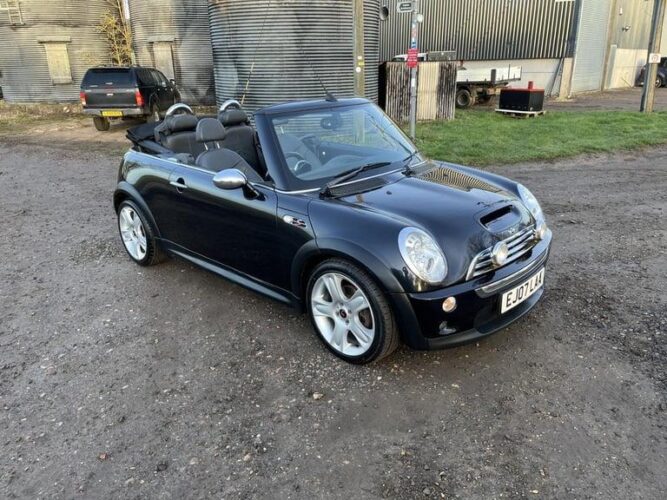 Mini hatch one 2008 12 moths mot