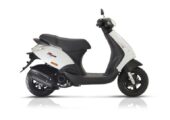 Piaggio Vespa GTS mot warranty extras delivery