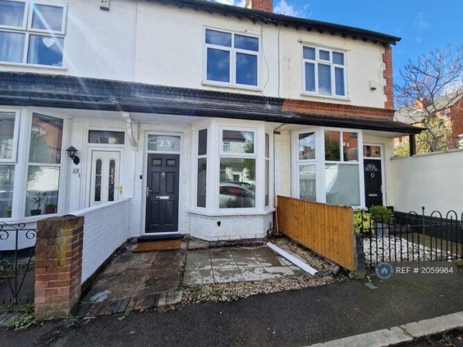 3 bedroom house in Wentworth Road, Nottingham, NG5 (3 bed) (#2059984)