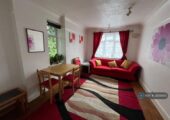 2 bedroom flat in Knights Park, Kingston Upon Thames, KT1 (2 bed) (#2059505)