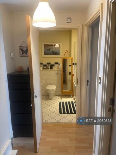 2 bedroom flat in Sheepcote Street, Birmingham, B16 (2 bed) (#2059835)