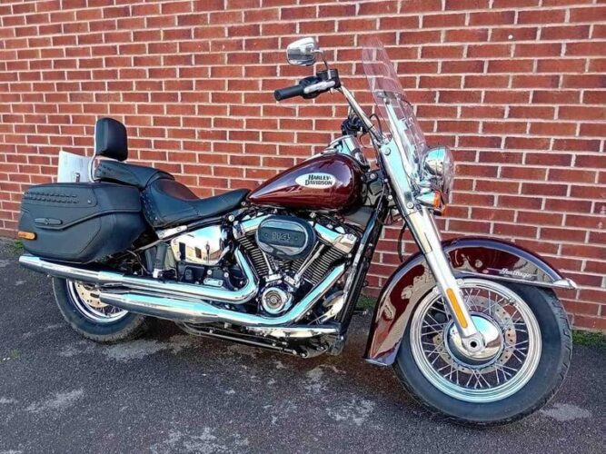 Harley-Davidson FLHCS Heritage Softail