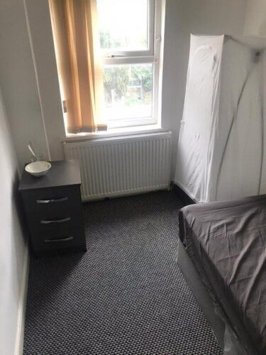 HOMELESS ACCOMMODATIONSINGLE ROOM in WELLINGTON ROAD B20ALL DSS ACCEPTEDSEE DESCRIPTION