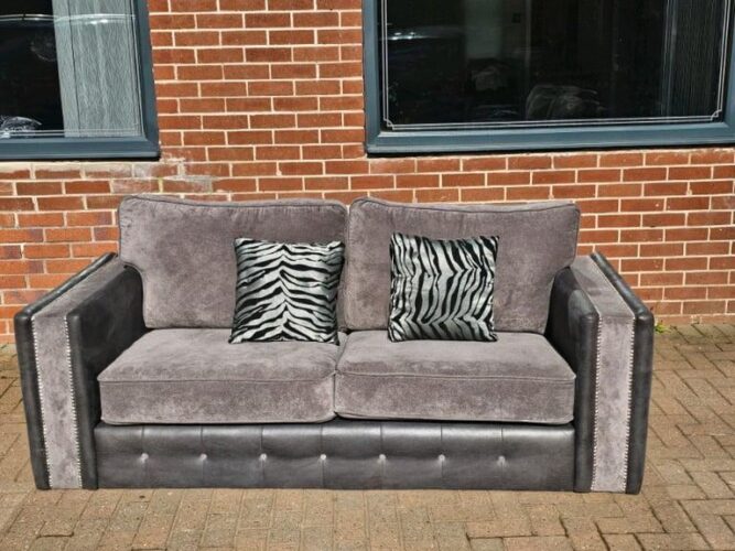 3 months old 3pc and 2pc sofa