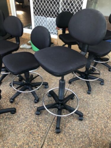 ASSORTED OFFICE CHAIRS