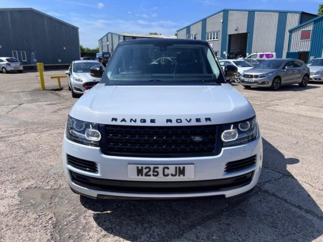 Land Rover Range Rover 3.0 TD V6 Vogue SE Auto 4WD Euro 6 5dr Automatic White