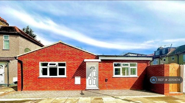 2 bedroom flat in Windmill Street, Birmingham, B1 (2 bed) (#2040141)