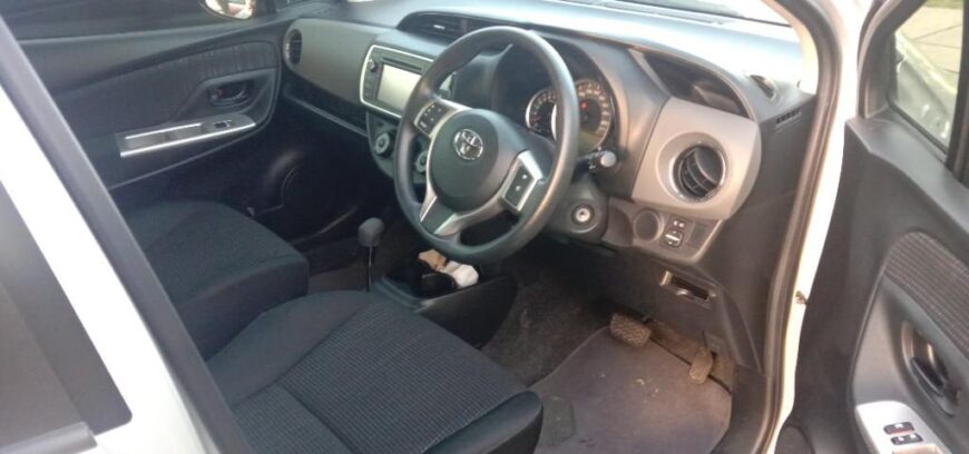 Cheap 2014 Toyota Yarris Low KM
