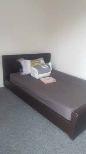 DOUBLE ROOM in FRANCES ROAD B23ALL DSS ACCEPTEDSEE DESCRIPTION