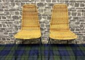 Dining table & 6 chairs