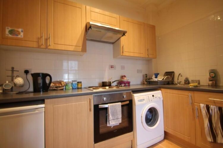 11 3L Park Avenue, Dundee