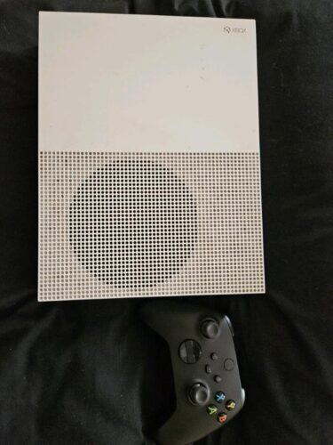 Xbox series x 1tb (like new)