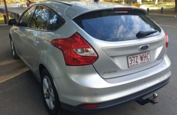 Ford-Focus-2013_2