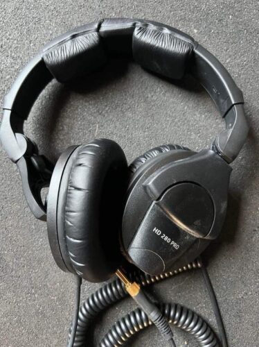 KORG RK-100S PLUS Sennheiser HD 280 Pro Headphone