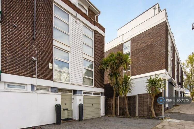3 Bed Unfurnished Family Home