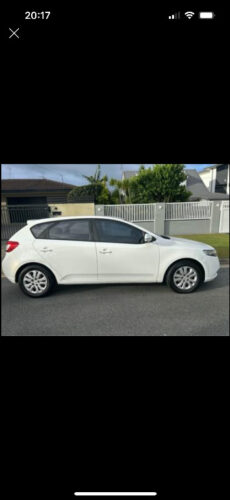 Kia cerato 2011 for sale