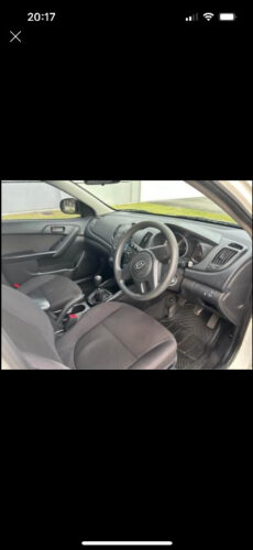 Kia cerato 2011 for sale