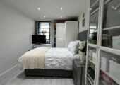 Clean and Modern Double Room 1 Minute from Pimlico Station