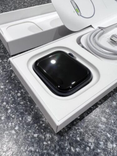 (NEW) Apple Watch S9 45mm Al Sport band M/L Cel
