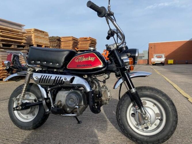 1977 JDM Honda Monkey Z50J in red and black