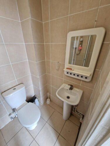 Recently Upgraded 4 Bedroom Spacious HMO Flat in Marchmont