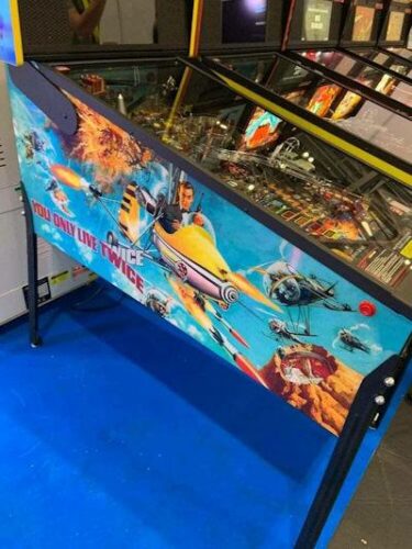OO7 Dr NO STERN NEW RELEASE PINBALL MACHINE MADE IN CHICAGO