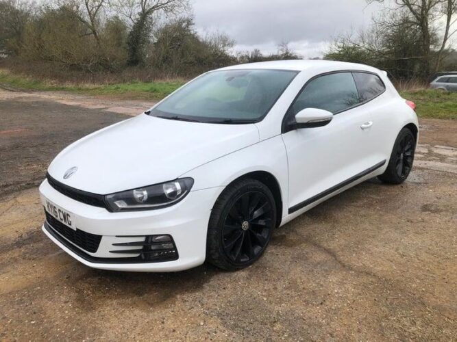 IMMACULATE 2014 VW POLO LOW MILEAGE FULL HISTORY