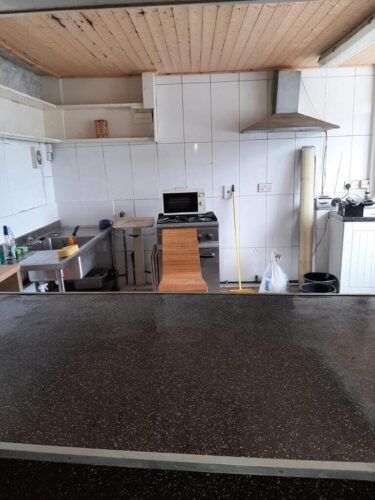 Commercial Unit to Let – 2000 Sq ft – No Motor Trade