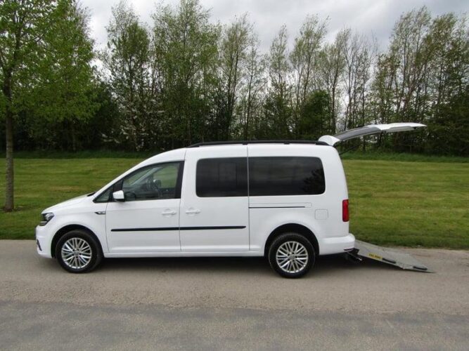 IMMACULATE 2014 VW POLO LOW MILEAGE FULL HISTORY