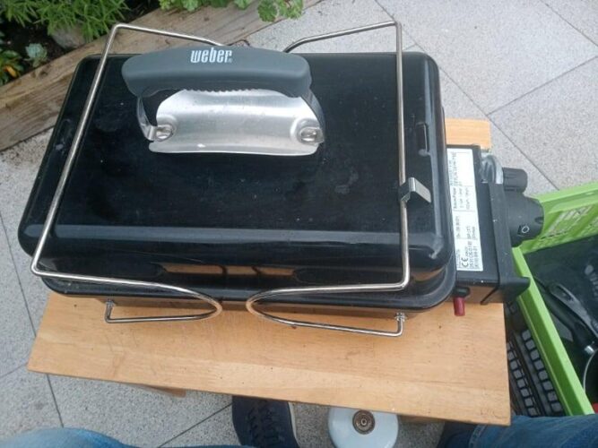 Gas barbeque