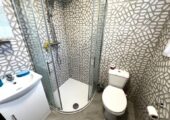 Recently Fully Renovated 3 Bedrooms Semi-Detached house in Dagenham — Company Let Allowed
