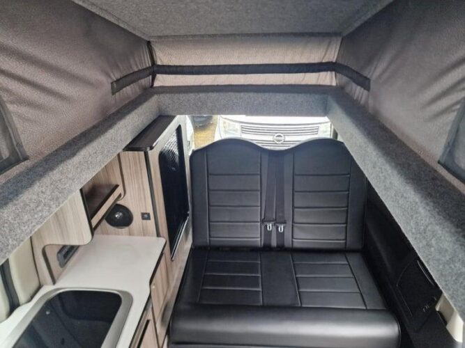 Nissan Elgrand E51 Campervan