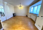 Excellent Condition spacious 3 bedrooms house with 2 Receptions near Dagenham East Station