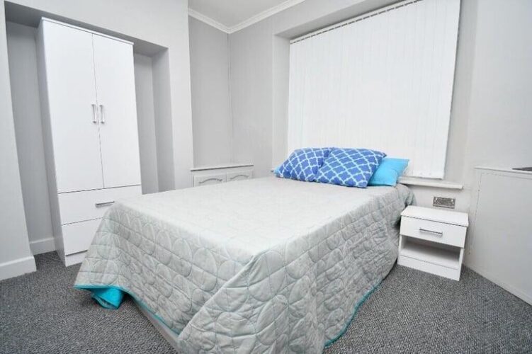 Exclusive 3 Bed HMO in Burnley Returns in Excess of 75% PA