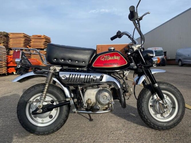 1977 JDM Honda Monkey Z50J in red and black