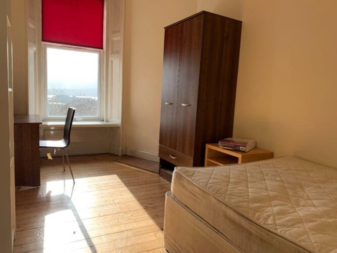 94 GR Victoria Road