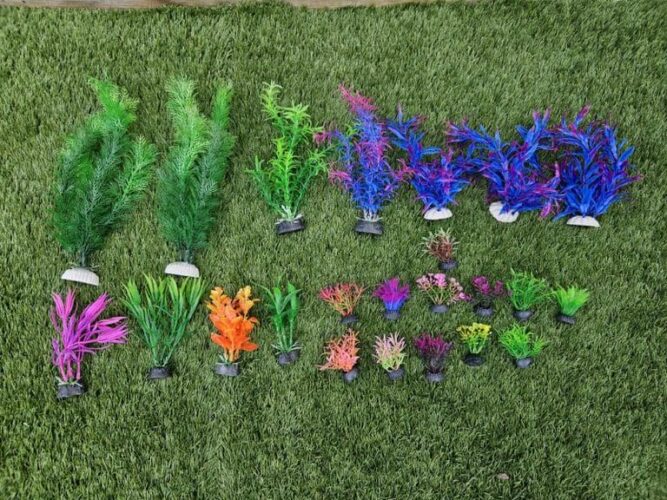 Aquarium / Fish tank plants (artificial)