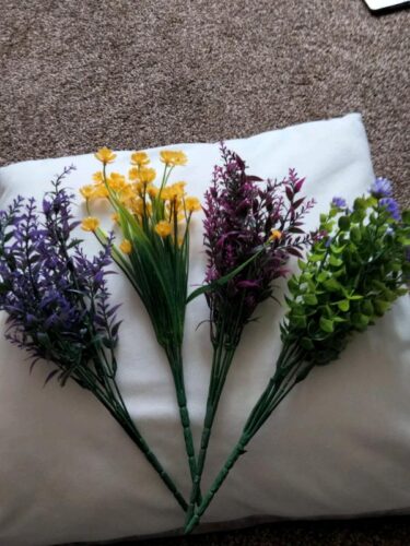 Artificial flowers