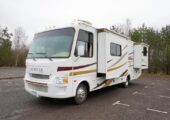 Nissan Elgrand E51 Campervan