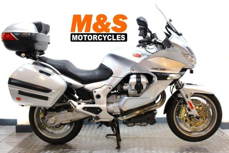 Moto Guzzi, V7, 2013, 744 (cc)