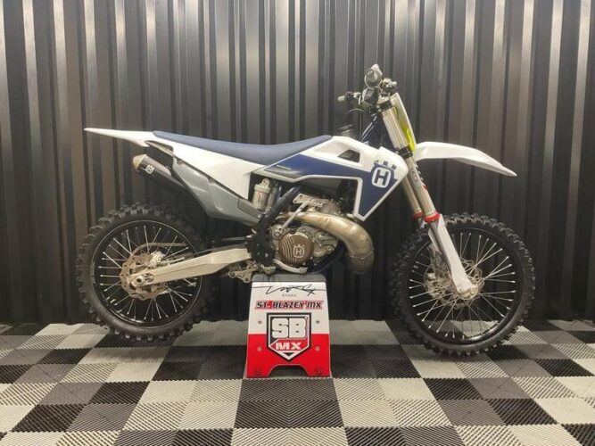 HUSQVARNA TC 250 2022 MODEL MOTOCROSS BIKE 8.9 HOURS IMMACULATE CONDITION