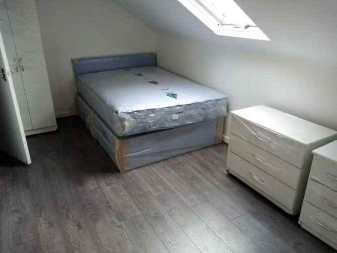 DOUBLE ROOM in SOHO ROAD B19ALL DSS ACCEPTEDSEE DESCRIPTION
