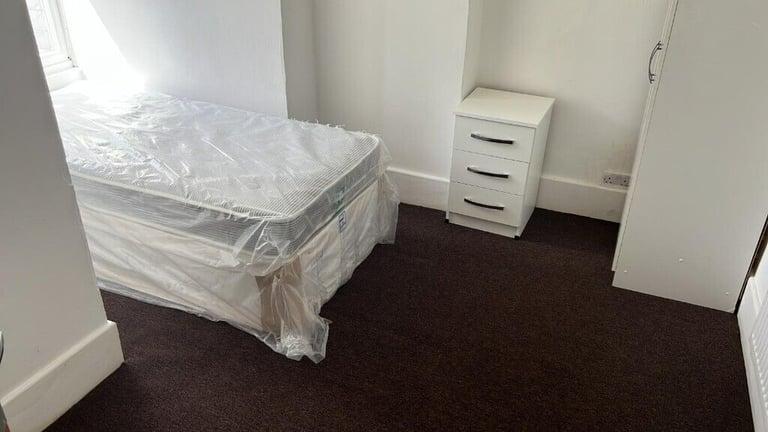 SUPPORTED ACCOMMODATIONDOUBLE ROOM in BROUGHTON ROAD B20ALL DSS ACCEPTEDSEE DESCRIPTION