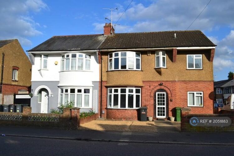 3 bed house to rent in St Nons Close, Brackla with Hafod Housing Association