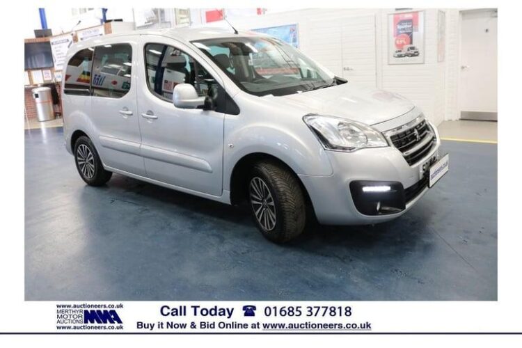 2017 – 17 – PEUGEOT PARTNER HORIZON RE 1.6HDI BLUE 100PS 4 SEAT DISABLED MINIBUS
