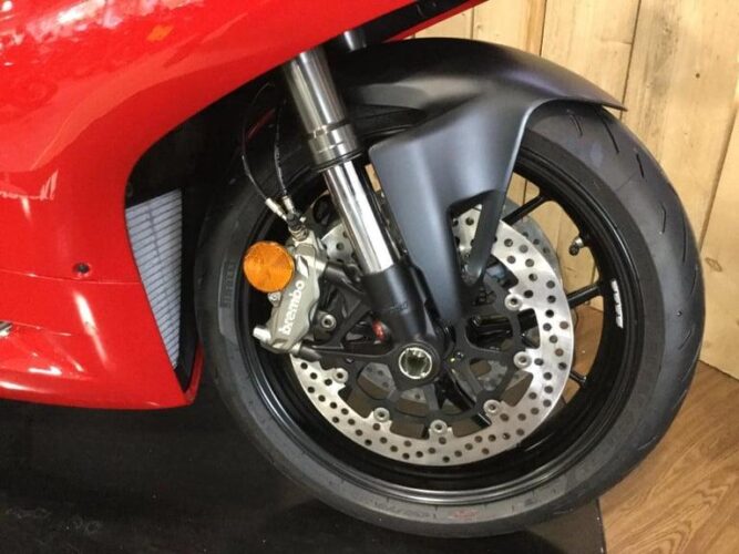 Brand New 2024 Ducati PANIGALE V2 Physically in stock
